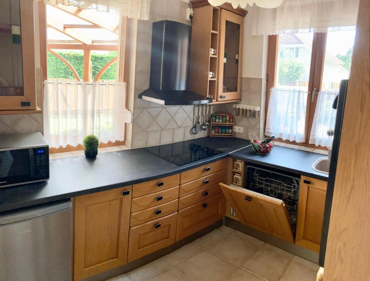 Hajdúszoboszló Aqua Azur Apartman מראה חיצוני תמונה