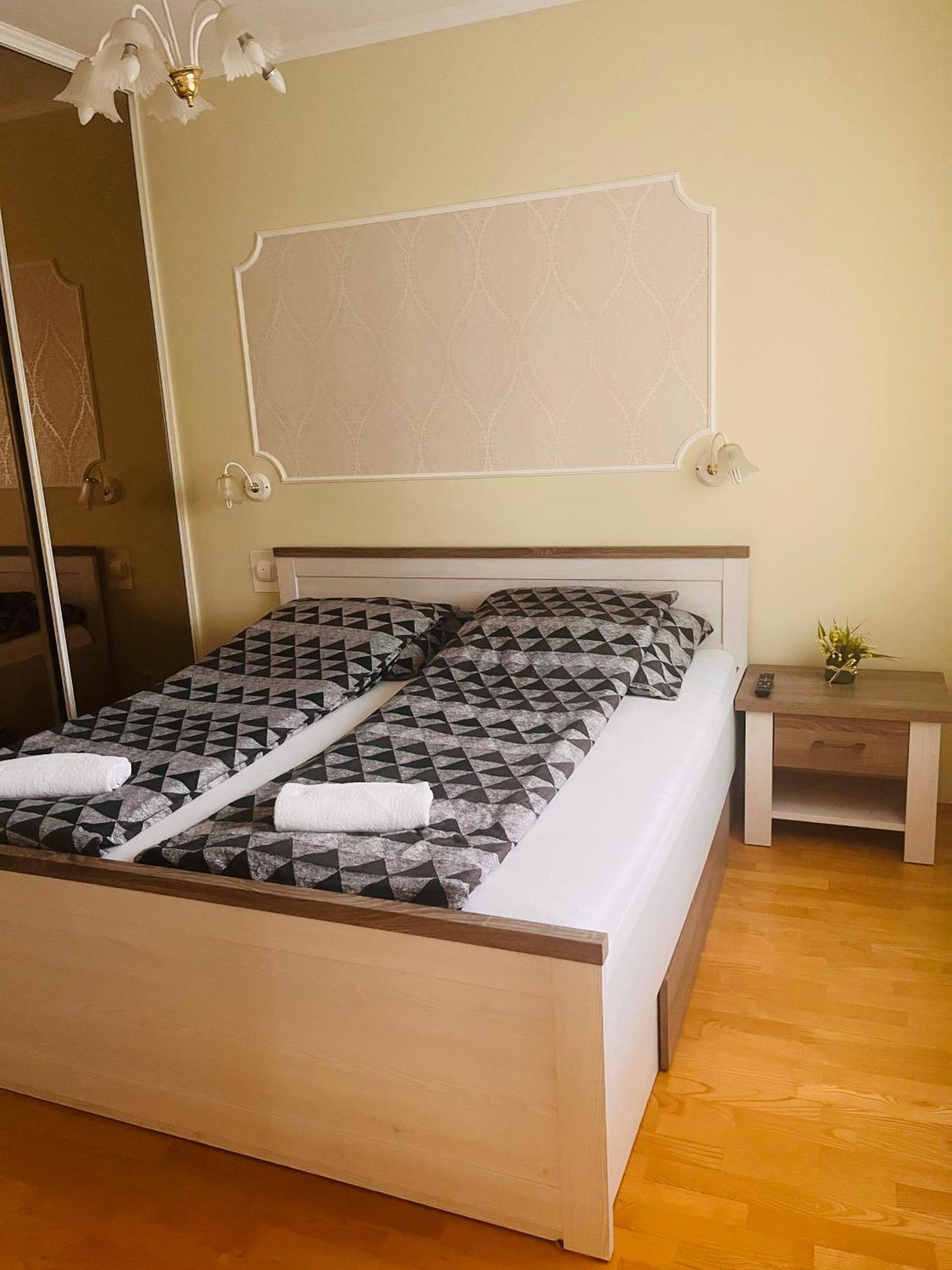 Hajdúszoboszló Aqua Azur Apartman מראה חיצוני תמונה